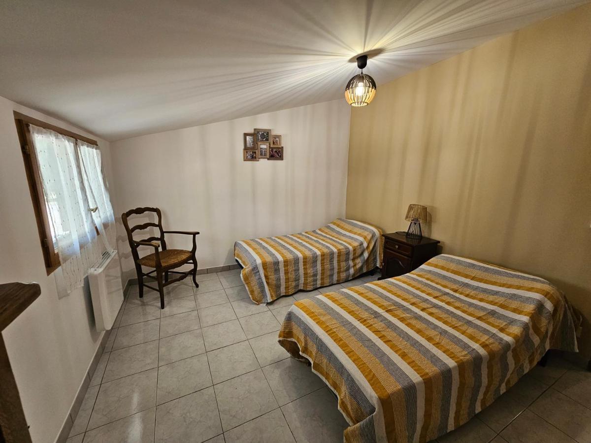 Appartamento Les Oliviers Ansouis Esterno foto